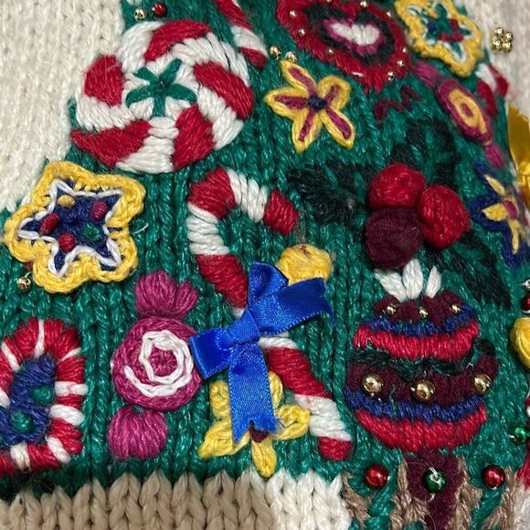 Vintage Adrian Delafield Christmas Tree Sweater Embellishments Gold beads Bulky - Picture 4 of 12
